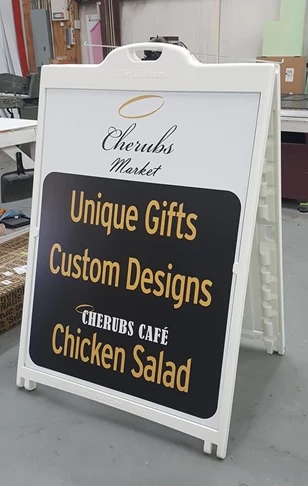 Sidewalk Signs & A-Frame Signs in St. Louis